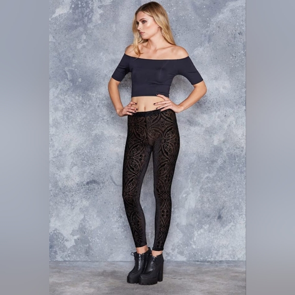 Blackmilk Burned Velvet Leggings - Picture 4 of 5